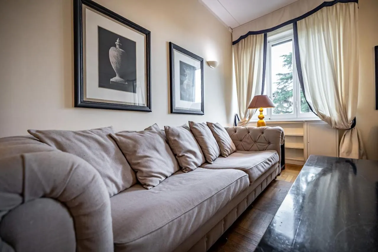 Yid D'Azeglio Luxury Apartment With Parking フィレンツェ