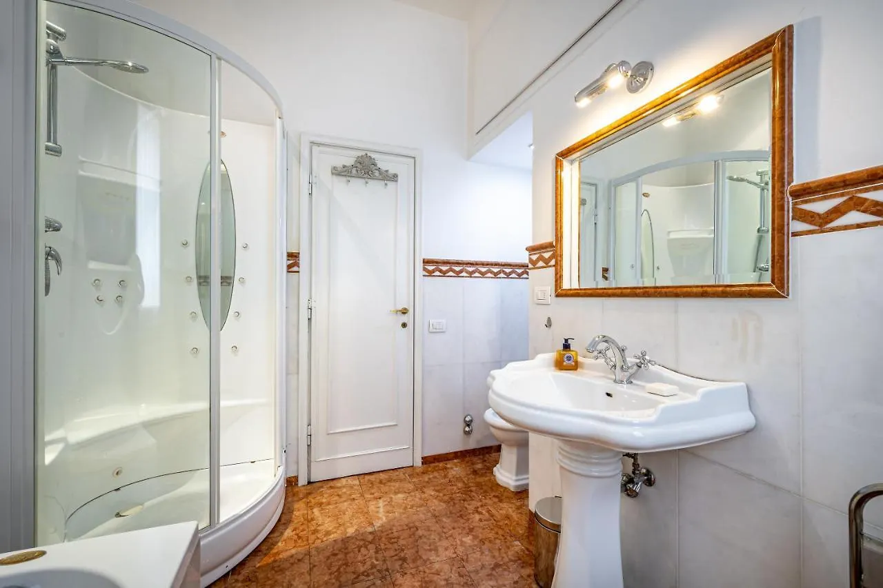 Yid D'Azeglio Luxury Apartment With Parking Florencia 0*,